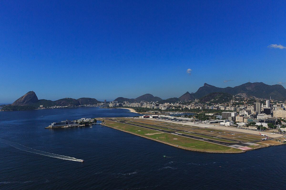 Brasil faz megaleilão de aeroportos, portos e ferrovia